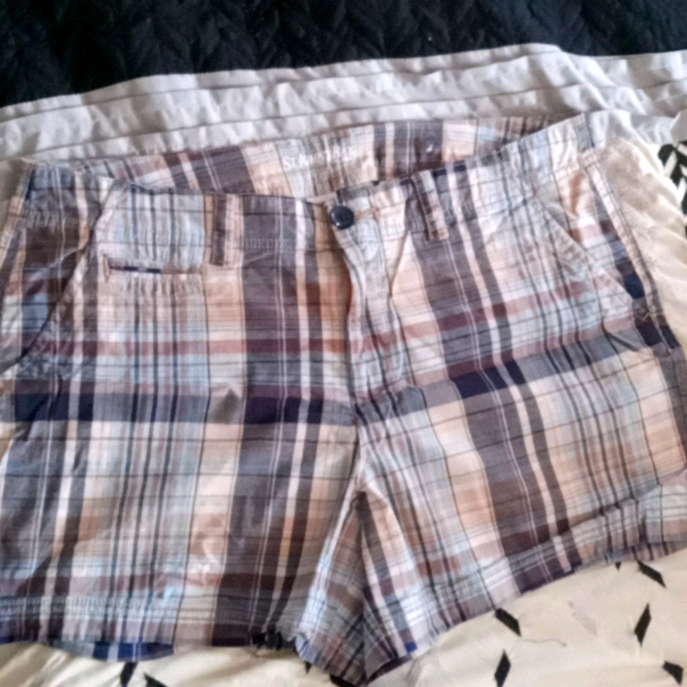 Plaid blue n beige shorts